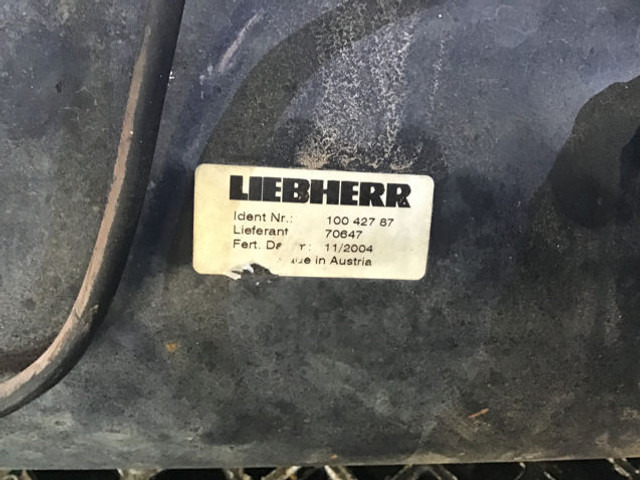 Liebherr Equalizing Reservoir - Expansion tank: picture 2 Liebherr Equalizing Reservoir - Expansion tank: picture 2