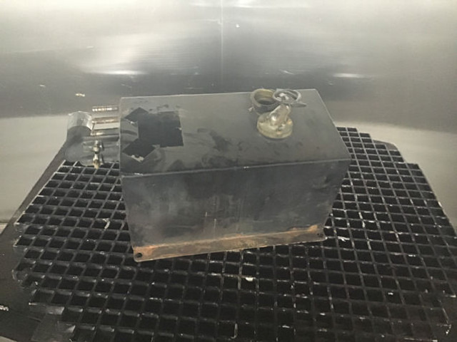 Liebherr Equalizing Reservoir - Expansion tank: picture 1 Liebherr Equalizing Reservoir - Expansion tank: picture 1