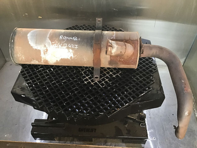 Liebherr Exhaust Silencer - Muffler: picture 3 Liebherr Exhaust Silencer - Muffler: picture 3
