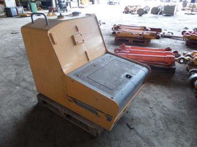 Liebherr Fuel Tank - Fuel tank: picture 2 Liebherr Fuel Tank - Fuel tank: picture 2