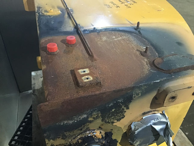 Liebherr Fuel Tank - Fuel tank: picture 4 Liebherr Fuel Tank - Fuel tank: picture 4