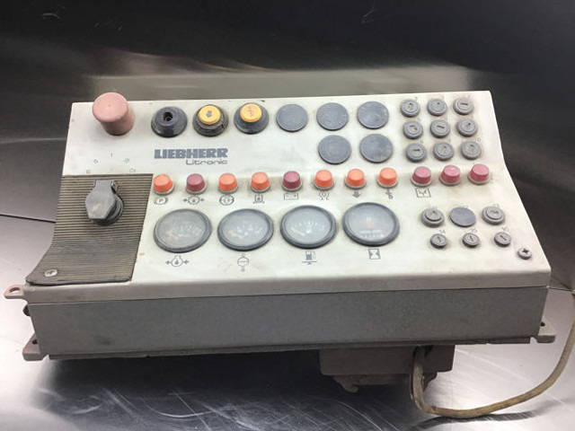 Liebherr LR632 - Dashboard: picture 2 Liebherr LR632 - Dashboard: picture 2