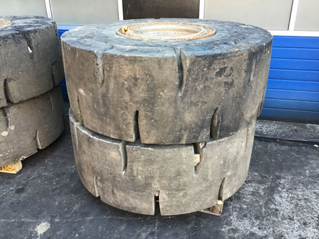 Liebherr - Wheels and tires: picture 5 Liebherr - Wheels and tires: picture 5