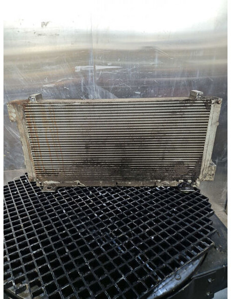 Liebherr - Oil cooler: picture 4 Liebherr - Oil cooler: picture 4