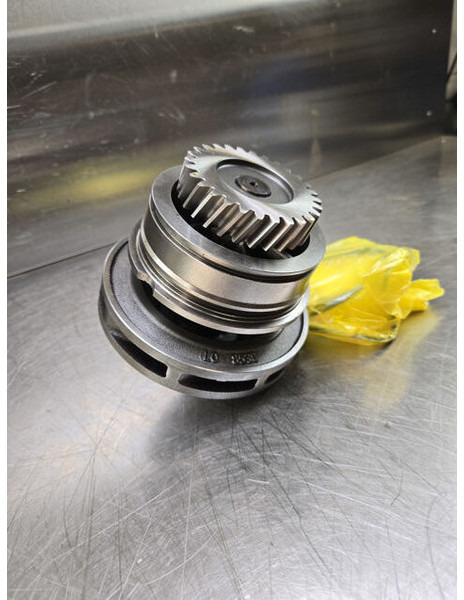 Liebherr New, aftermarket water pump 9077687 - Coolant pump: picture 2 Liebherr New, aftermarket water pump 9077687 - Coolant pump: picture 2