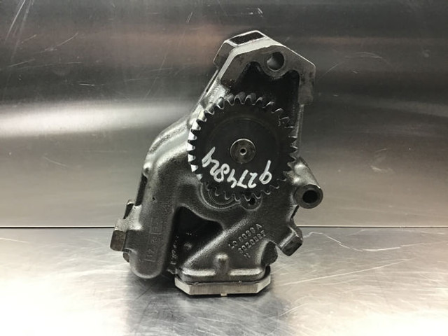 Liebherr Oil Pump - Oil pump: picture 1 Liebherr Oil Pump - Oil pump: picture 1