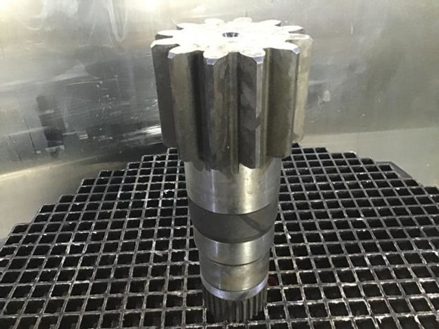 Liebherr Output Shaft - Axle and parts: picture 2 Liebherr Output Shaft - Axle and parts: picture 2