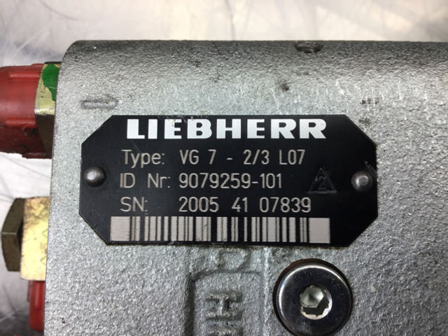 Liebherr Pilot Control Unit - Pedal: picture 3 Liebherr Pilot Control Unit - Pedal: picture 3