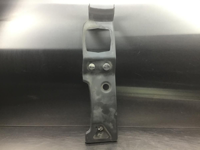 Liebherr R956 / R926 LC / R926 NLC - Bumper: picture 1 Liebherr R956 / R926 LC / R926 NLC - Bumper: picture 1