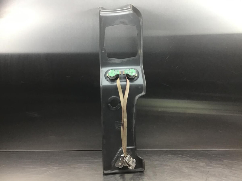 Liebherr R956 / R926 LC / R926 NLC - Bumper: picture 2 Liebherr R956 / R926 LC / R926 NLC - Bumper: picture 2