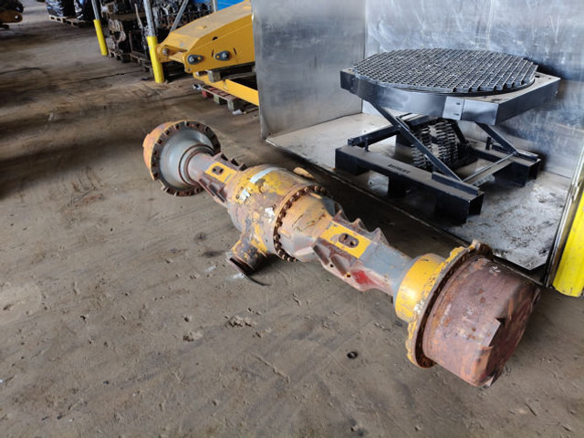 Liebherr Rear Axle - Axle and parts: picture 5 Liebherr Rear Axle - Axle and parts: picture 5