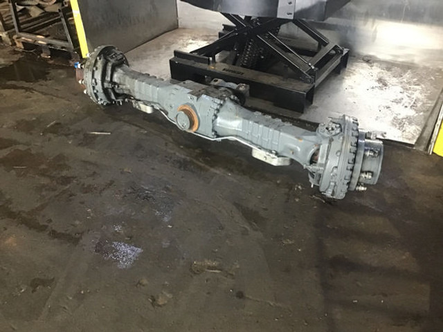 Liebherr Rear Axle - Axle and parts: picture 2 Liebherr Rear Axle - Axle and parts: picture 2