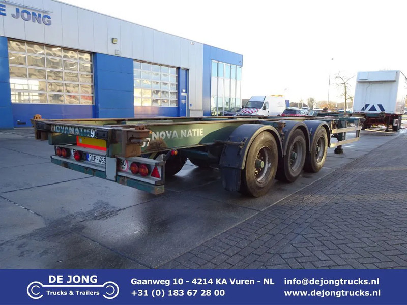 Flandria 40 FT Container Chassis / BPW + Disc / Lift Axle - Container transporter/ Swap body semi-trailer: picture 1 Flandria 40 FT Container Chassis / BPW + Disc / Lift Axle - Container transporter/ Swap body semi-trailer: picture 1