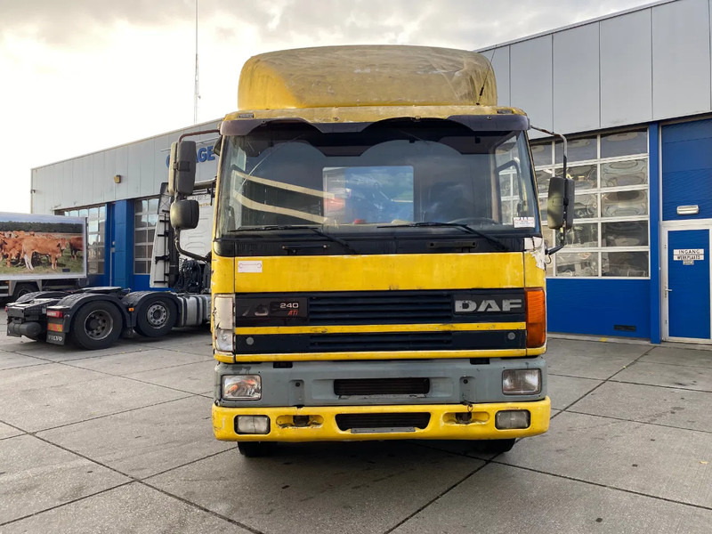 DAF CF 75.240 SC / Manual / Euro 1 - Tractor unit: picture 2 DAF CF 75.240 SC / Manual / Euro 1 - Tractor unit: picture 2