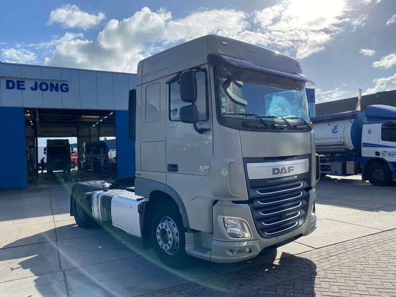 DAF XF 106.440 SC / Hydraulic - Tractor unit: picture 3 DAF XF 106.440 SC / Hydraulic - Tractor unit: picture 3