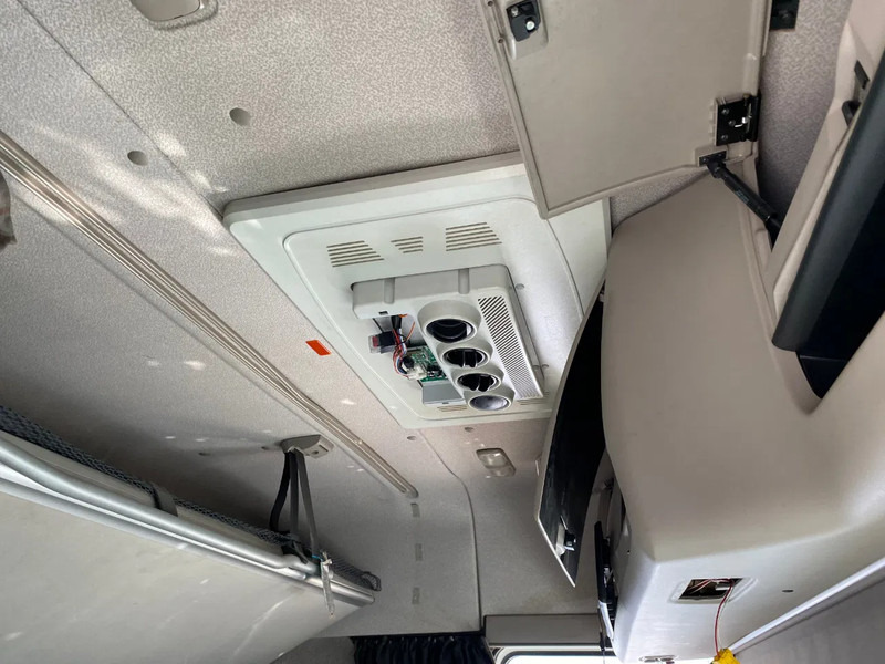 Tractor unit DAF XF 106.460 SC / Damaged / Stand Airco: picture 8 Tractor unit DAF XF 106.460 SC / Damaged / Stand Airco: picture 8