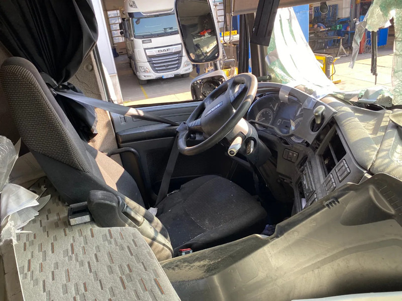 Tractor unit DAF XF 106.460 SC / Damaged / Stand Airco: picture 9 Tractor unit DAF XF 106.460 SC / Damaged / Stand Airco: picture 9