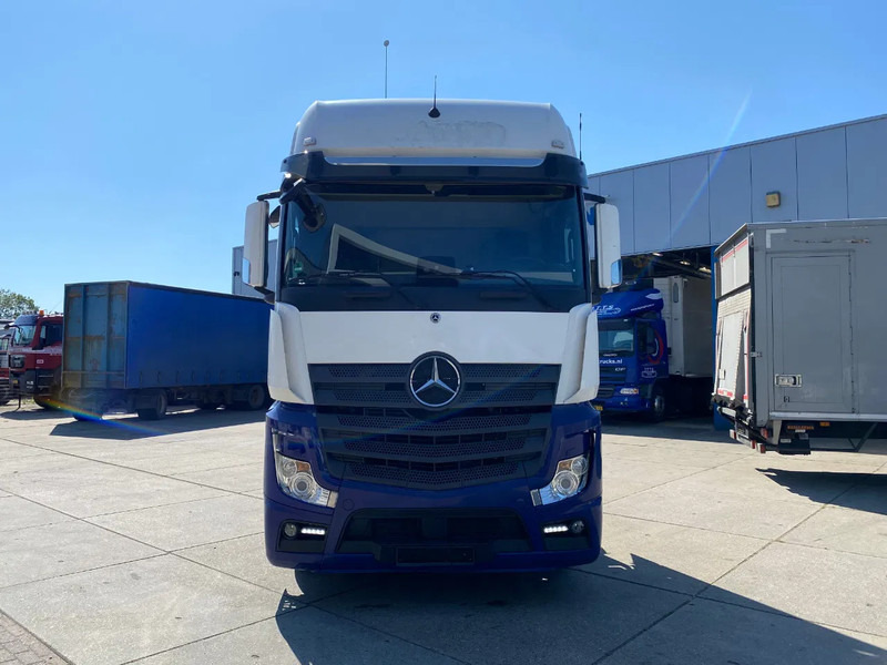 Mercedes-Benz Actros 1948 Giga Space / Automatic / 2x Tank - Tractor unit: picture 2 Mercedes-Benz Actros 1948 Giga Space / Automatic / 2x Tank - Tractor unit: picture 2