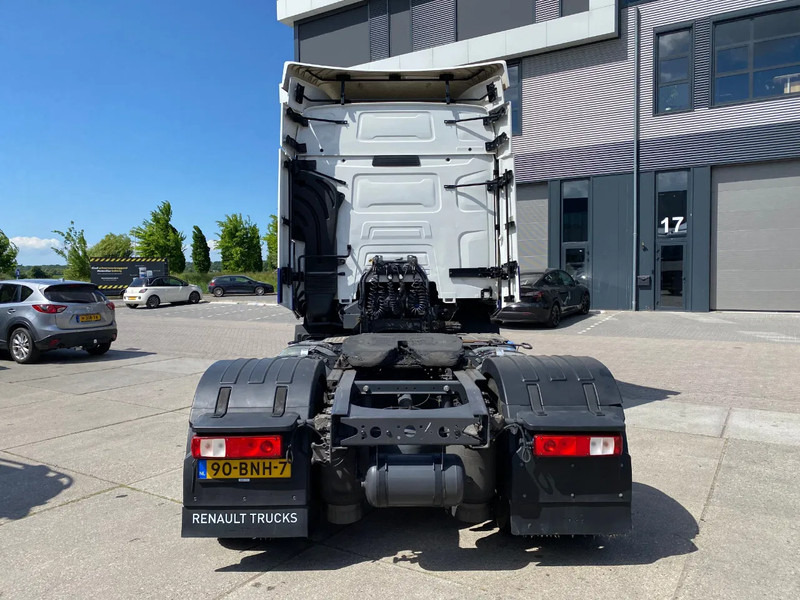 Renault T460 2x Tank / Euro 6 - Tractor unit: picture 4 Renault T460 2x Tank / Euro 6 - Tractor unit: picture 4
