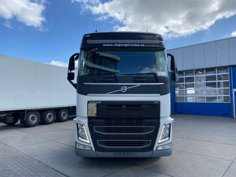 Volvo FH 13.460 Globetrotter / 2x Tank / 394.865 Km / Euro 6 - Tractor unit: picture 2 Volvo FH 13.460 Globetrotter / 2x Tank / 394.865 Km / Euro 6 - Tractor unit: picture 2