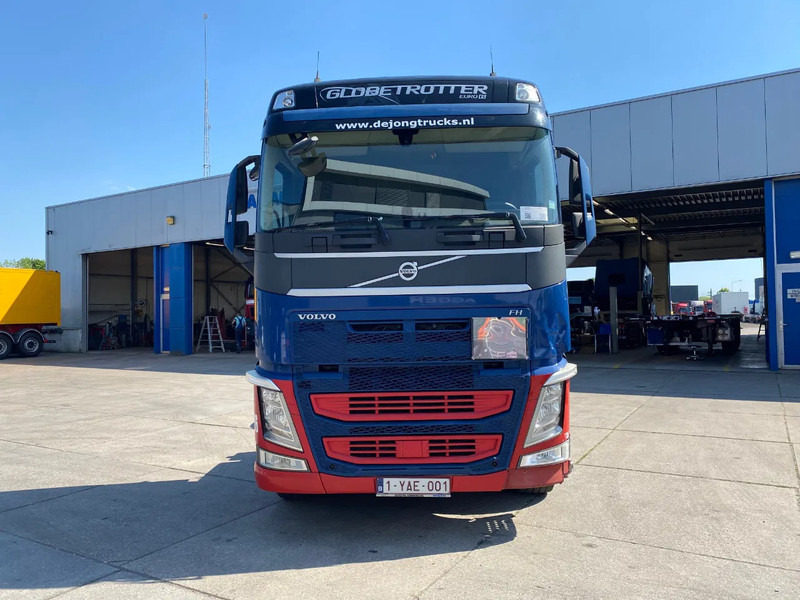 Volvo FH 13.460 Globetrotter / ADR / PTO - Tractor unit: picture 2 Volvo FH 13.460 Globetrotter / ADR / PTO - Tractor unit: picture 2