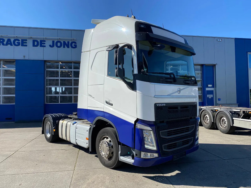 Volvo FH 13.500 Globetrotter XL / I-Park Cool / 2x Tank / Euro 6D - Tractor unit: picture 3 Volvo FH 13.500 Globetrotter XL / I-Park Cool / 2x Tank / Euro 6D - Tractor unit: picture 3