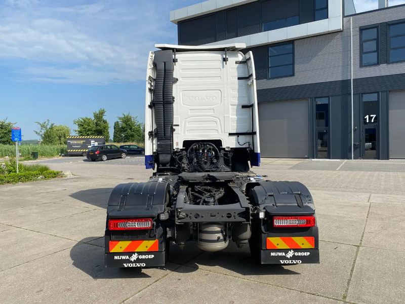 Volvo FH 13.500 Globetrotter XL / I-parkCool / 2x Tank - Tractor unit: picture 5 Volvo FH 13.500 Globetrotter XL / I-parkCool / 2x Tank - Tractor unit: picture 5
