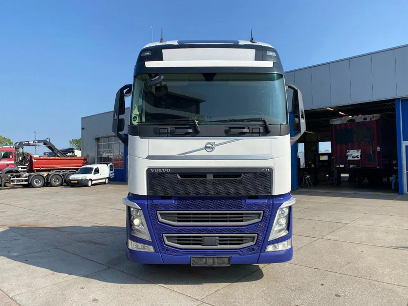 Volvo FH 13.500 Globetrotter XL / I-parkCool / 2x Tank - Tractor unit: picture 2 Volvo FH 13.500 Globetrotter XL / I-parkCool / 2x Tank - Tractor unit: picture 2