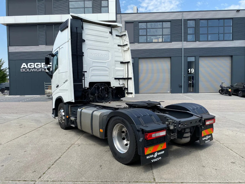 Volvo FH 13.500 Globetrotter XL / I-parkCool / Alcoa / 2x Tank - Tractor unit: picture 4 Volvo FH 13.500 Globetrotter XL / I-parkCool / Alcoa / 2x Tank - Tractor unit: picture 4