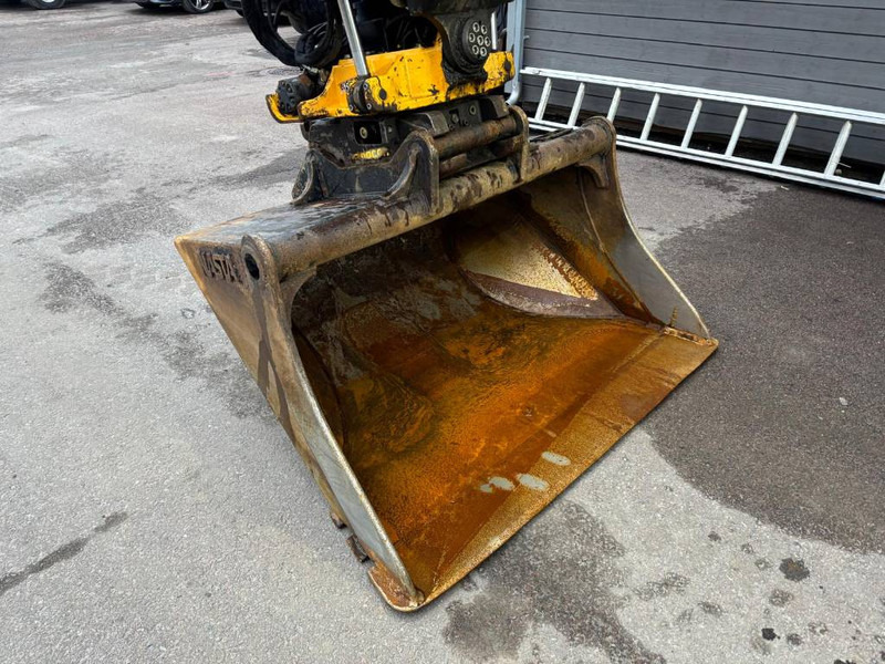 Wheel excavator Hitachi ZX 145 W-6: picture 7