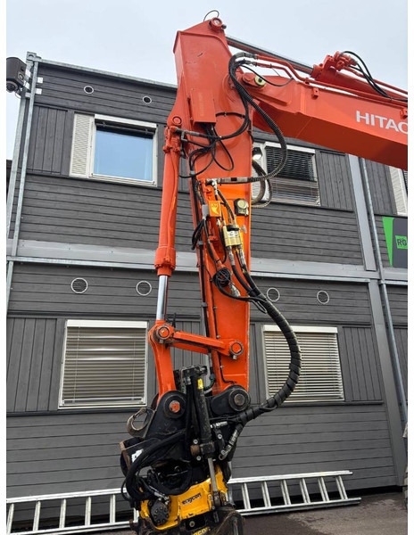 Wheel excavator Hitachi ZX 145 W-6: picture 13