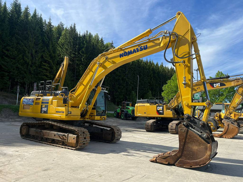 Komatsu HB365LC-3E0 - Crawler excavator: picture 3 Komatsu HB365LC-3E0 - Crawler excavator: picture 3