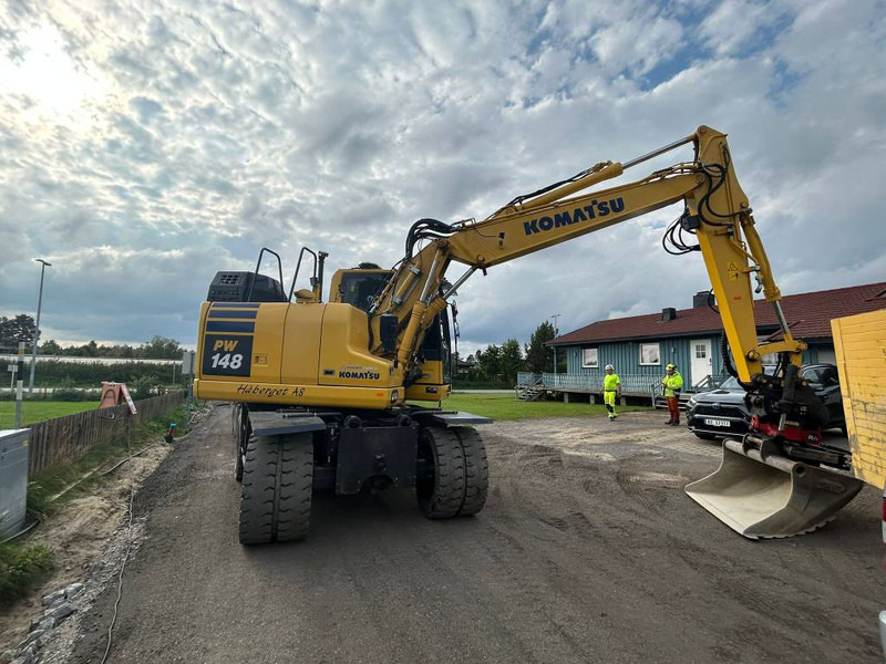 Komatsu PW 148-11 - Wheel excavator: picture 3 Komatsu PW 148-11 - Wheel excavator: picture 3