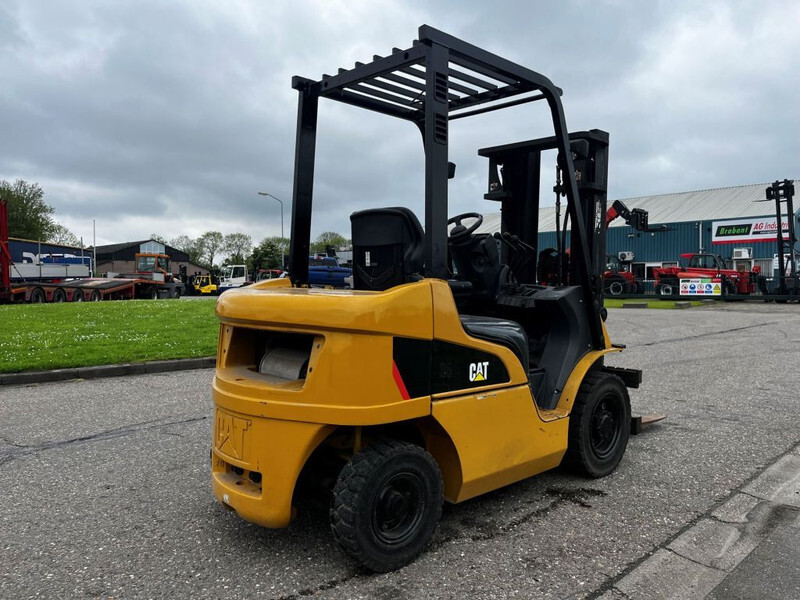 Diesel forklift Caterpillar DP25NT: picture 7