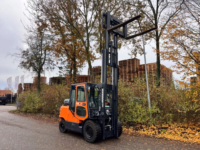 LPG forklift Doosan G55C-5 1593 HOURS: picture 7 LPG forklift Doosan G55C-5 1593 HOURS: picture 7