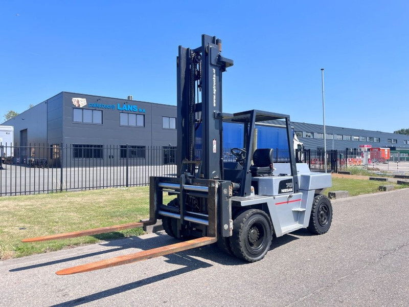 Nissan VF05H70U - Diesel forklift: picture 5 Nissan VF05H70U - Diesel forklift: picture 5