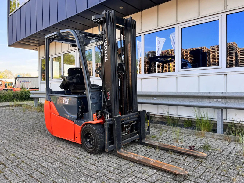 Toyota 8FBET18 - Electric forklift: picture 3 Toyota 8FBET18 - Electric forklift: picture 3