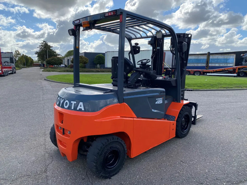 Electric forklift Toyota 8FBMT45: picture 7 Electric forklift Toyota 8FBMT45: picture 7