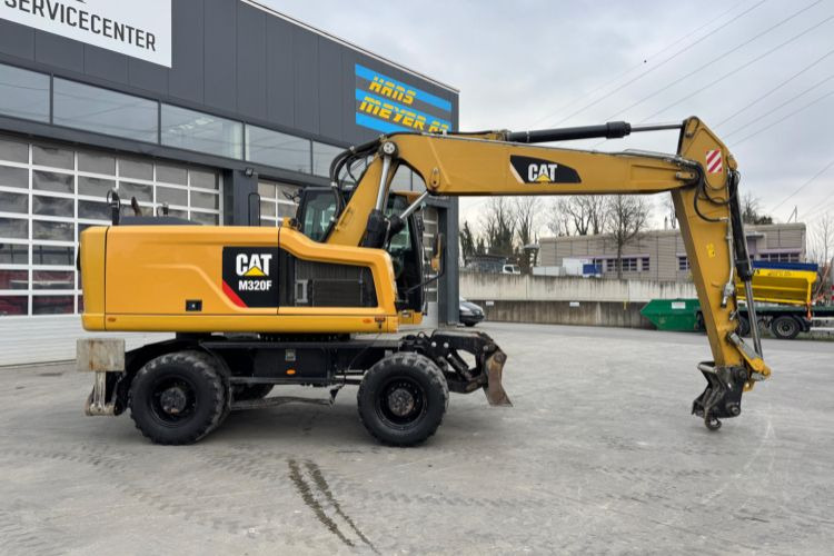 CATERPILLAR | M320F Oilquick - Wheel excavator: picture 3 CATERPILLAR | M320F Oilquick - Wheel excavator: picture 3