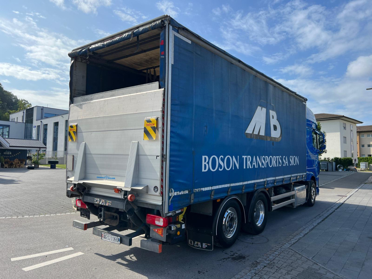 DAF XF510 6x2 - Curtainsider truck: picture 5 DAF XF510 6x2 - Curtainsider truck: picture 5