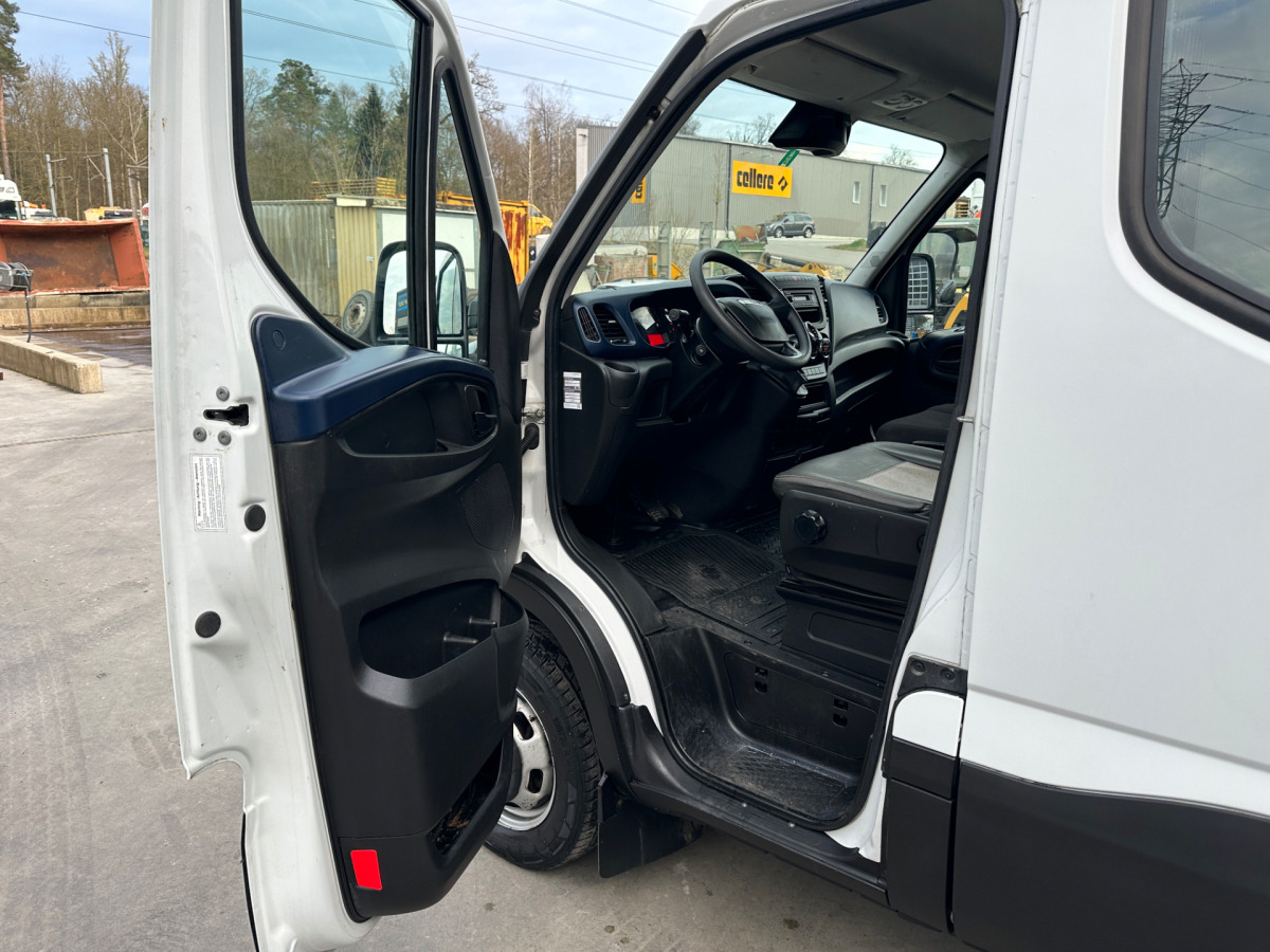 Panel van IVECO 35C18V Daily Servicewagen Sortimo: picture 15