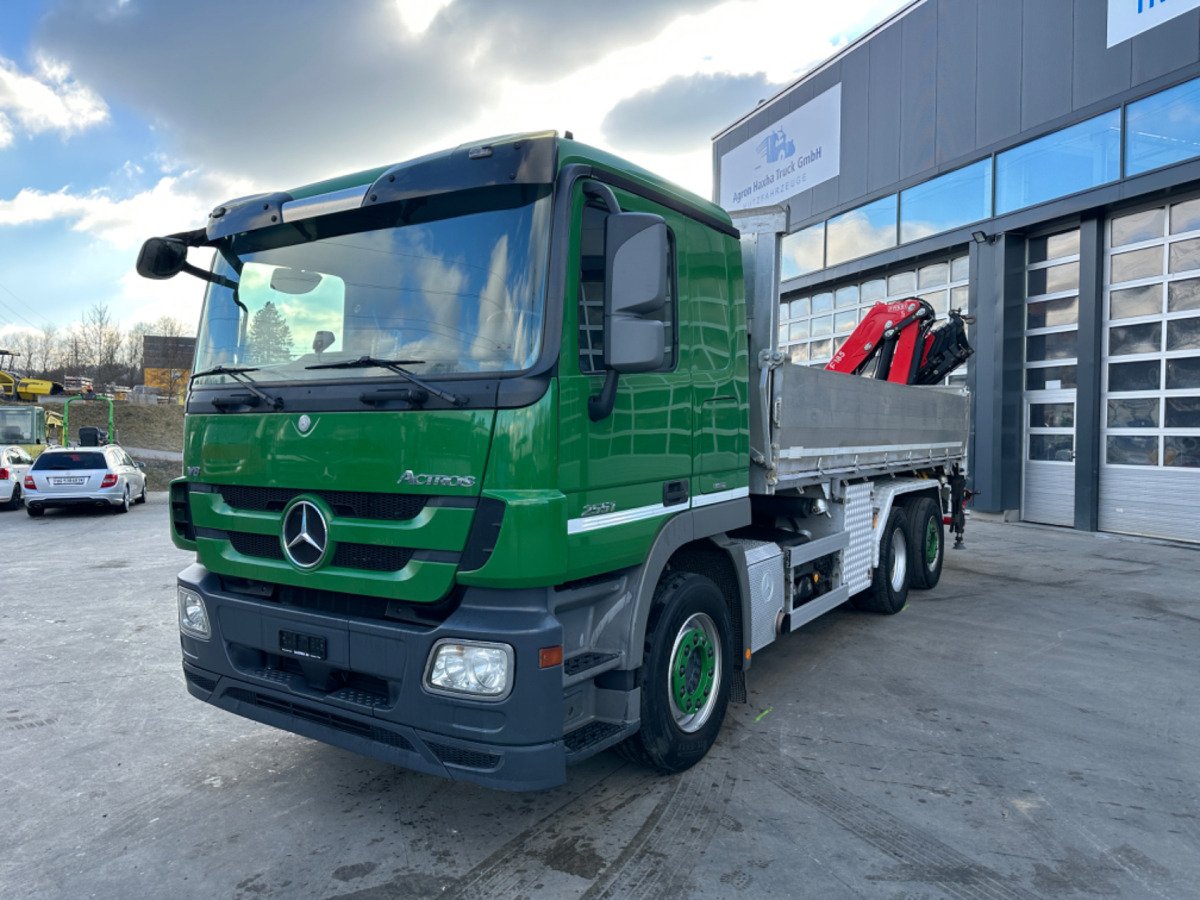 MERCEDES 2551 V8 6x2 Fassi 185-5 Bj.2020 - Tipper, Crane truck: picture 1 MERCEDES 2551 V8 6x2 Fassi 185-5 Bj.2020 - Tipper, Crane truck: picture 1