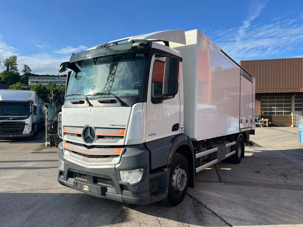MERCEDES 4x Antos 1843 4x2 Kühler - Refrigerator truck: picture 1 MERCEDES 4x Antos 1843 4x2 Kühler - Refrigerator truck: picture 1