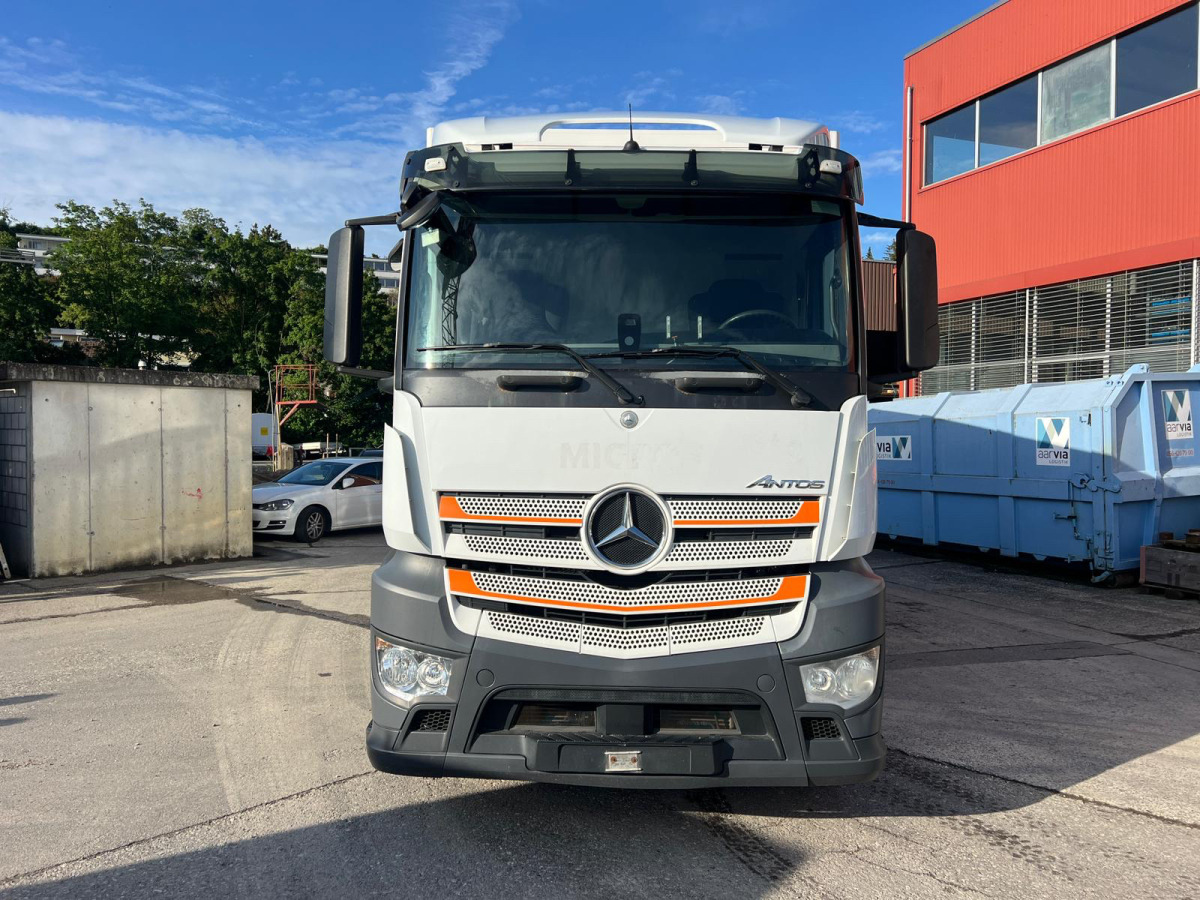 MERCEDES 4x Antos 1843 4x2 Kühler - Refrigerator truck: picture 2 MERCEDES 4x Antos 1843 4x2 Kühler - Refrigerator truck: picture 2