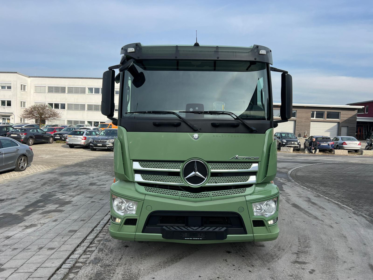 MERCEDES Actros 2543 6x2 - Cab chassis truck: picture 2 MERCEDES Actros 2543 6x2 - Cab chassis truck: picture 2