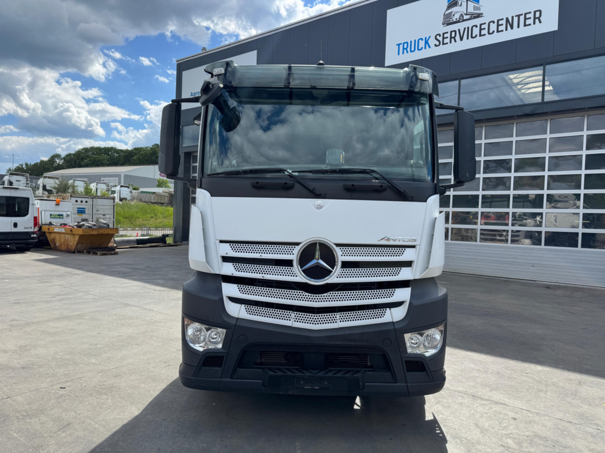 MERCEDES Antos 1851 4x2 - Cab chassis truck: picture 2 MERCEDES Antos 1851 4x2 - Cab chassis truck: picture 2