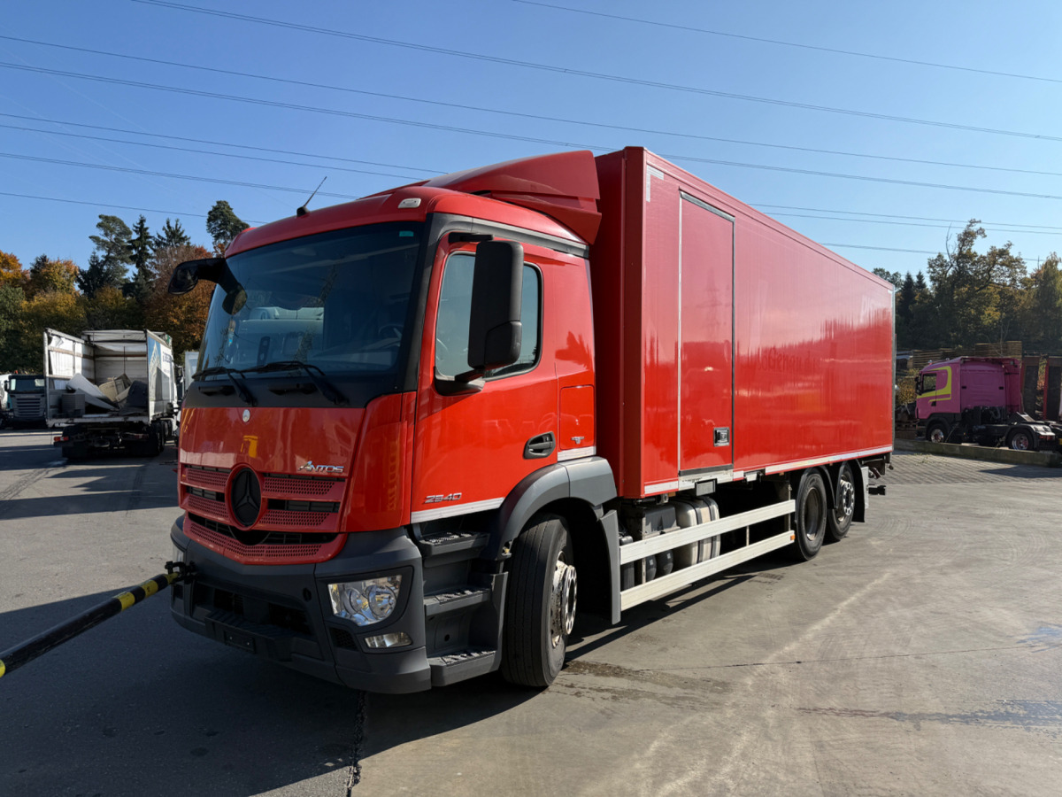MERCEDES Antos 2540 6x2 (Engine defect) - Box truck: picture 1 MERCEDES Antos 2540 6x2 (Engine defect) - Box truck: picture 1