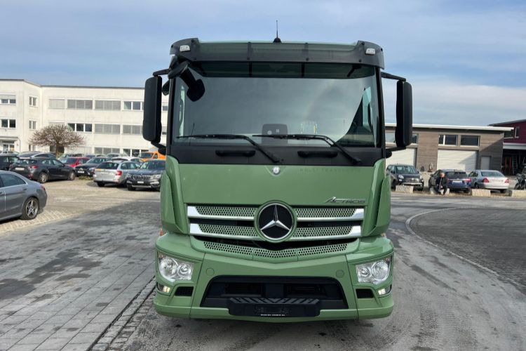 Mercedes-Benz Actros 2543 6x2 - Cab chassis truck: picture 2 Mercedes-Benz Actros 2543 6x2 - Cab chassis truck: picture 2