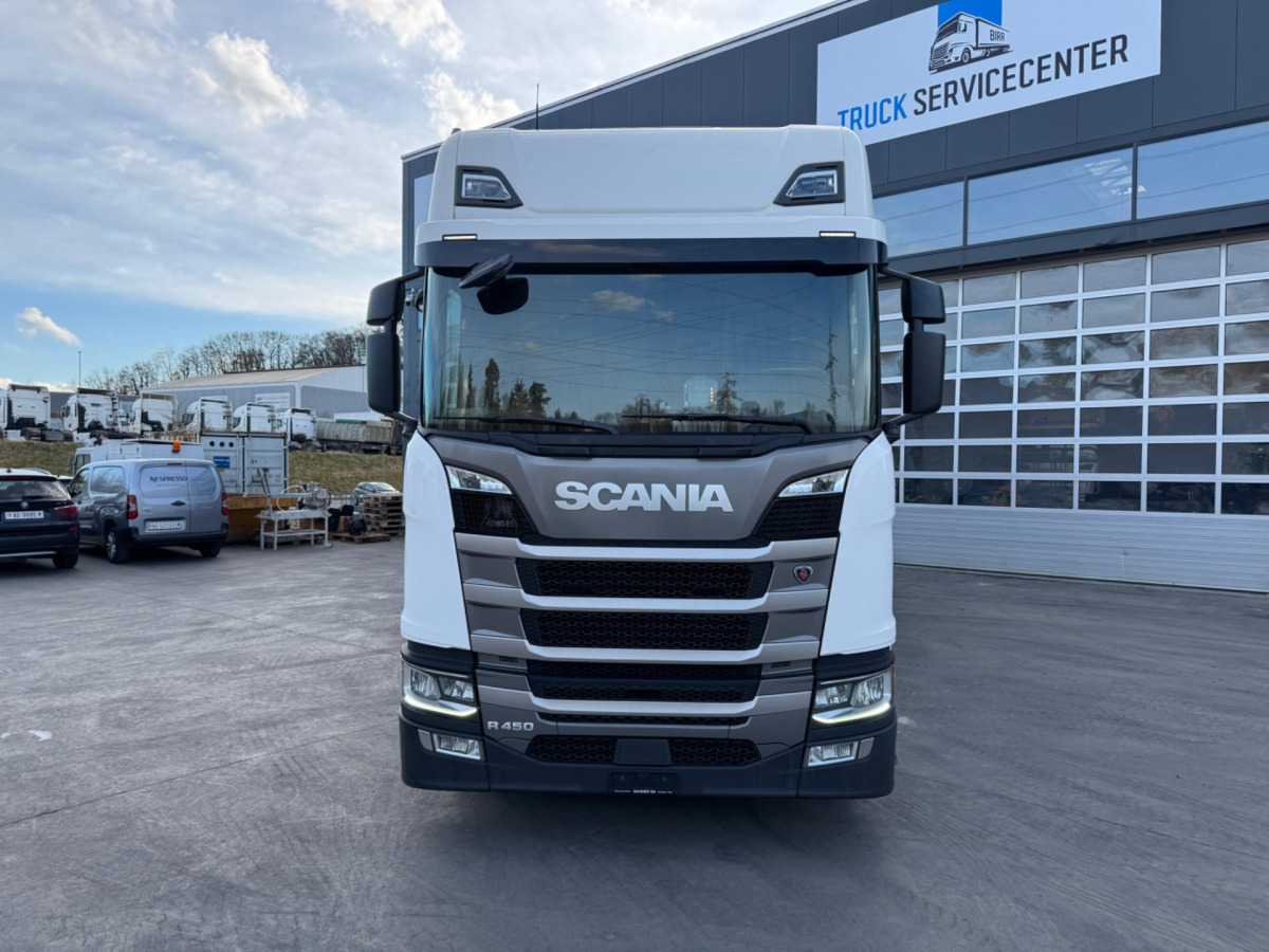 SCANIA R450 4x2 Isotherm - Box truck: picture 2 SCANIA R450 4x2 Isotherm - Box truck: picture 2
