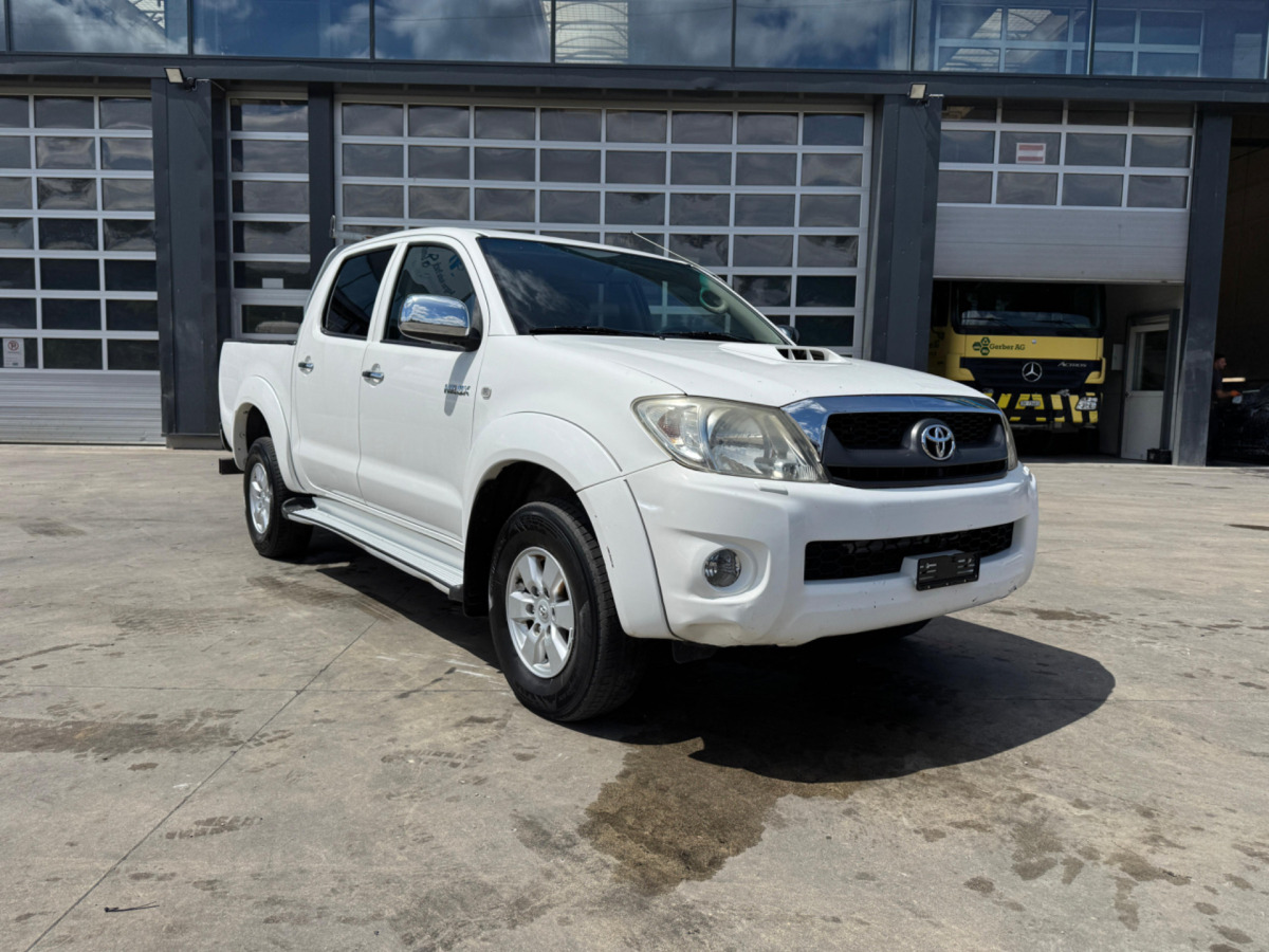 TOYOTA Hilux 3.0D 4WD - Pickup truck: picture 3 TOYOTA Hilux 3.0D 4WD - Pickup truck: picture 3